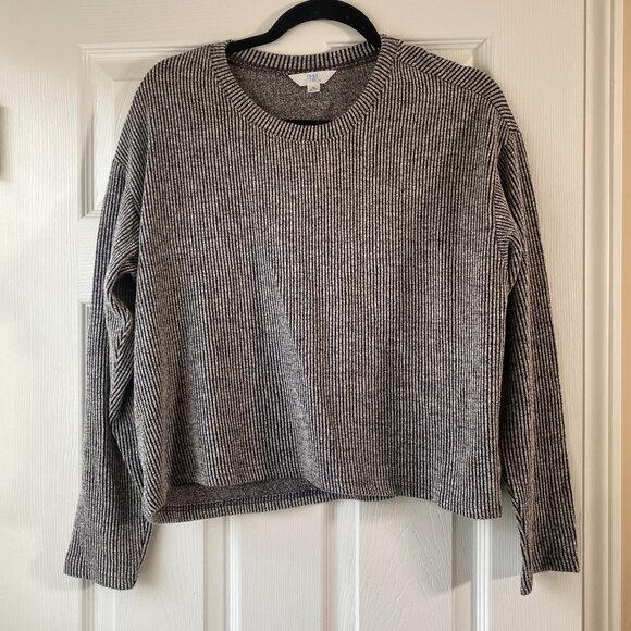 Time and Tru | Gray Long Sleeved Cropped Sweater - Matching Set Available - Picture 2 of 5
